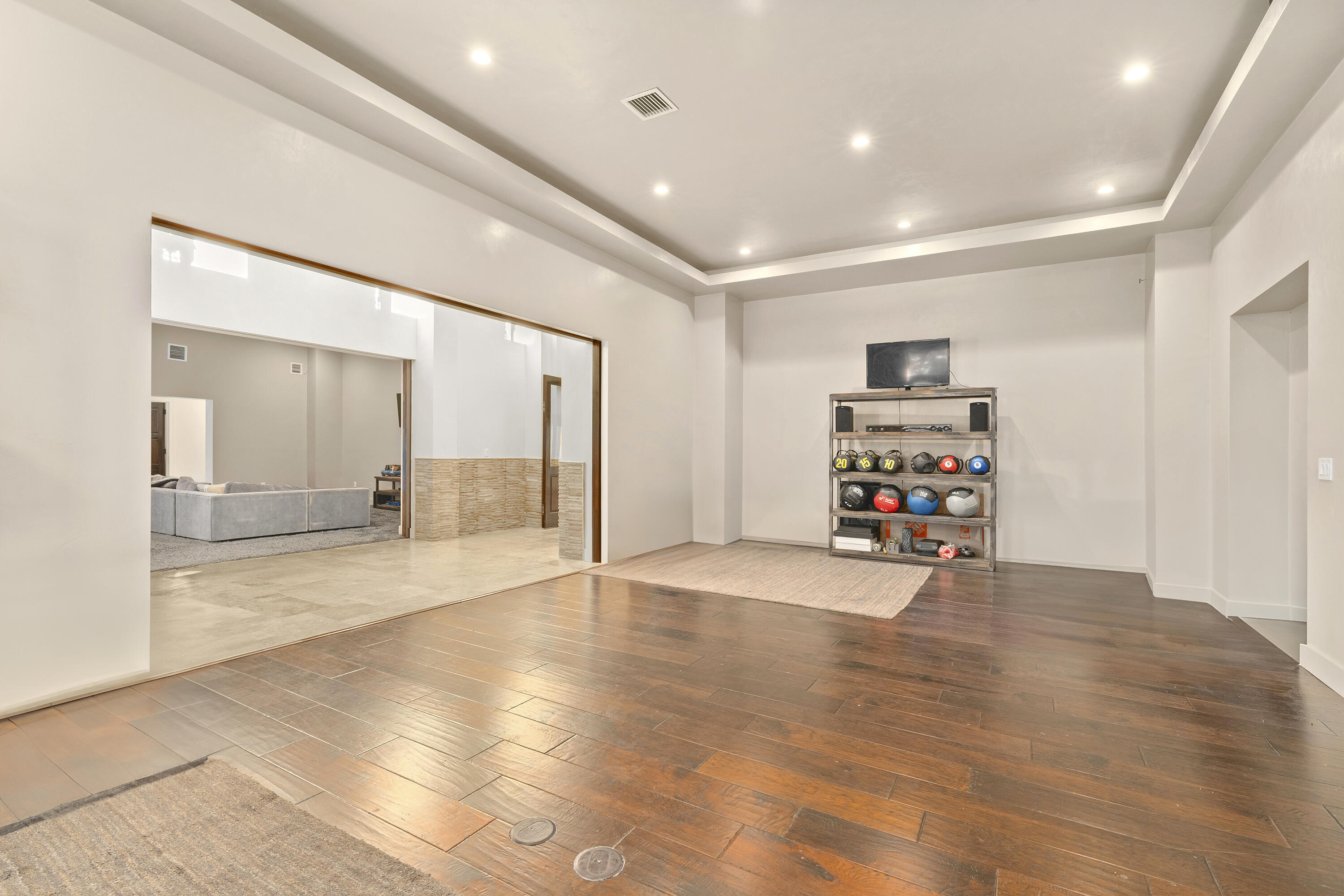 SUNSHINE RANCHES - Residential