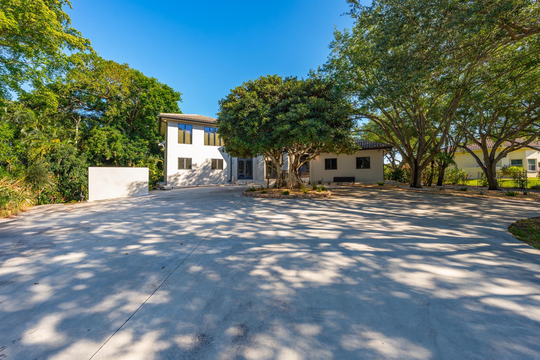 SUNSHINE RANCHES - Residential