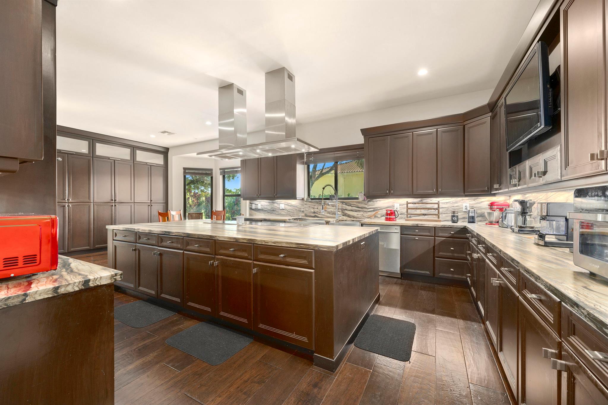 SUNSHINE RANCHES - Residential