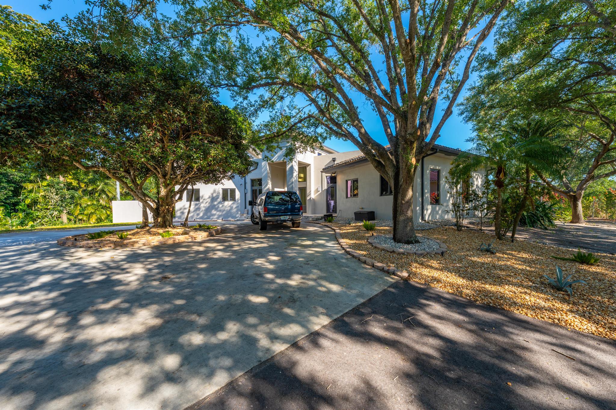 SUNSHINE RANCHES - Residential