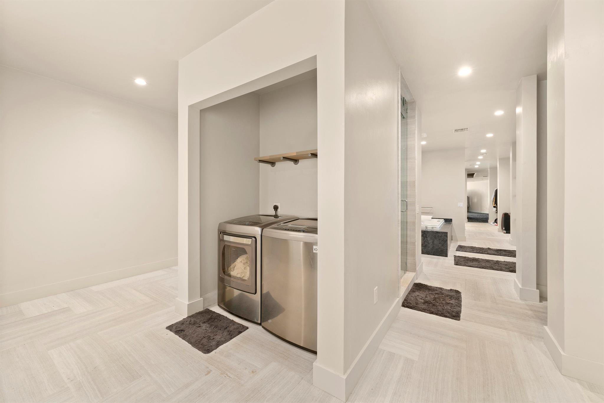 SUNSHINE RANCHES - Residential