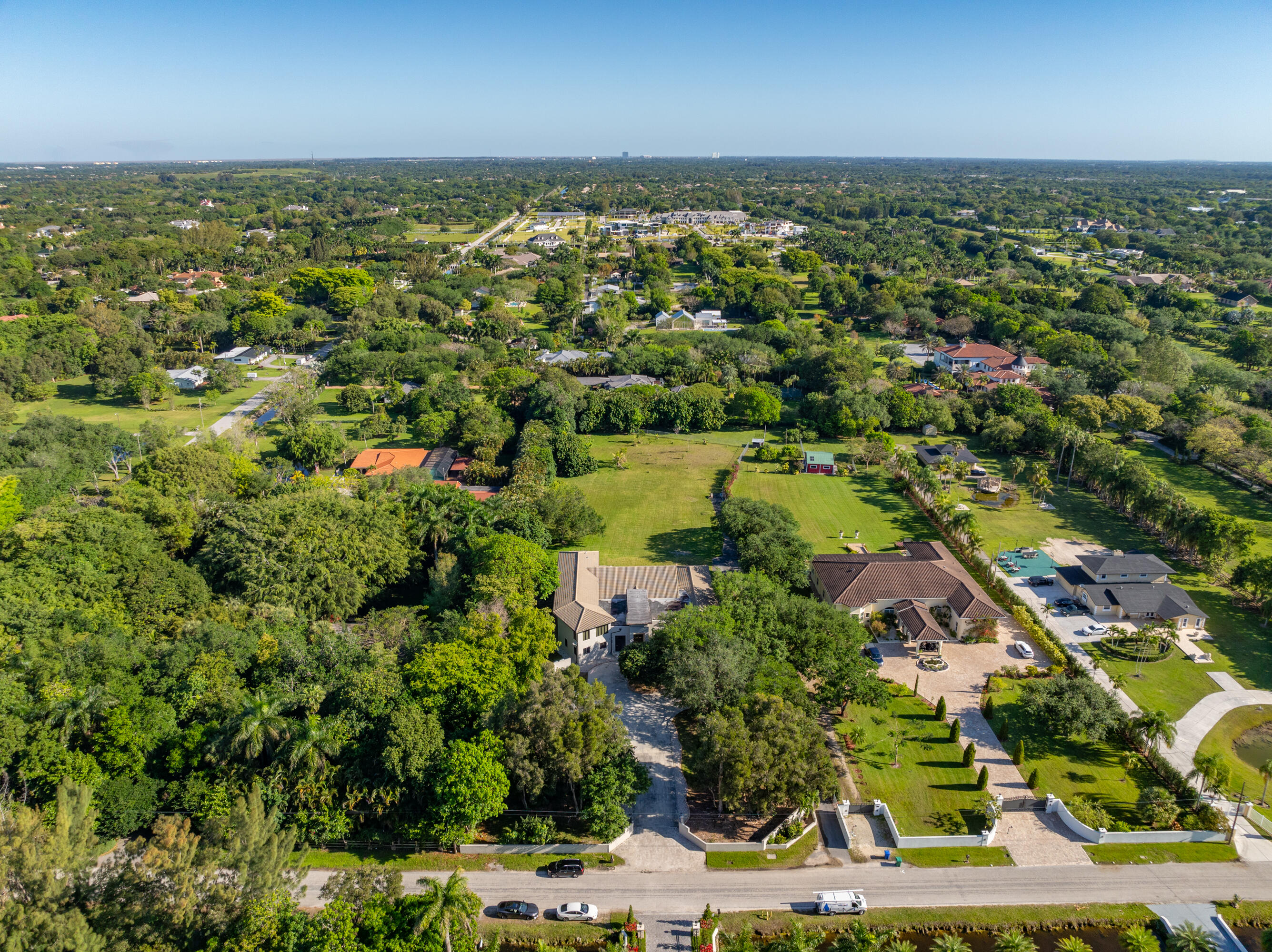 SUNSHINE RANCHES - Residential