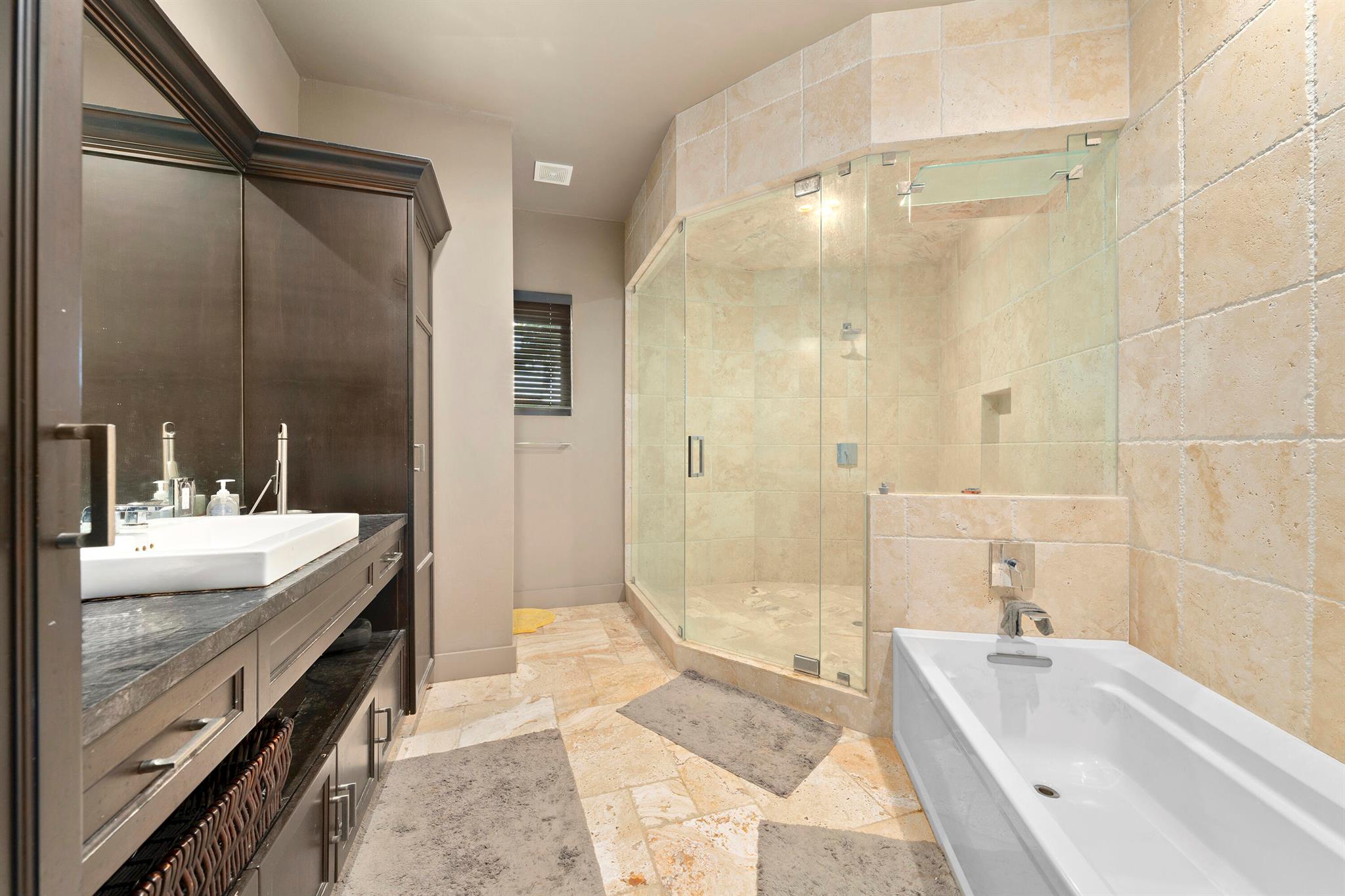 SUNSHINE RANCHES - Residential