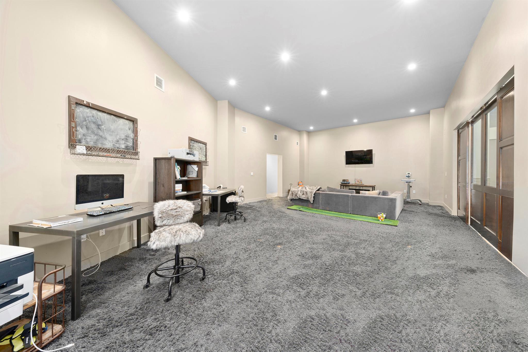 SUNSHINE RANCHES - Residential