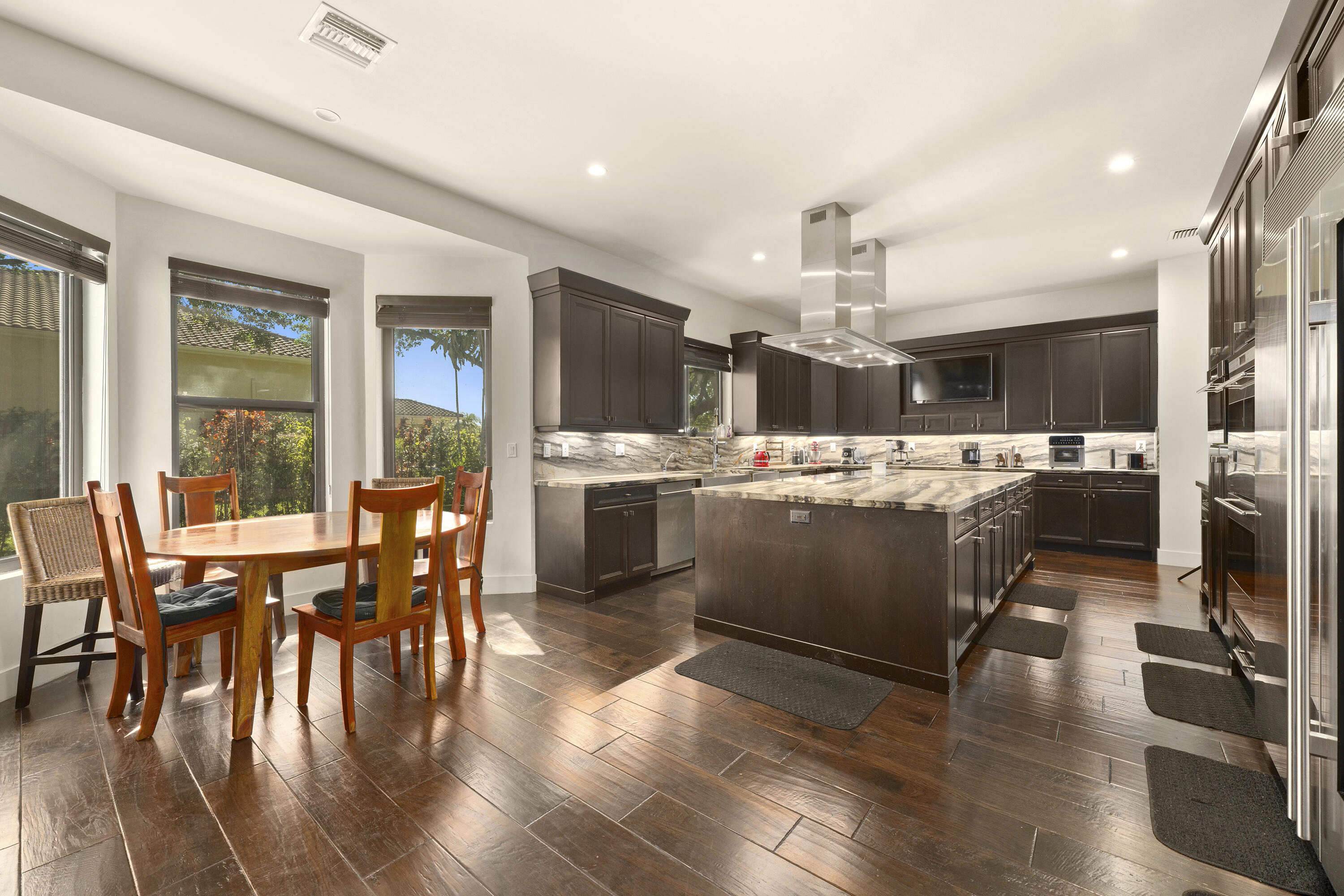 SUNSHINE RANCHES - Residential