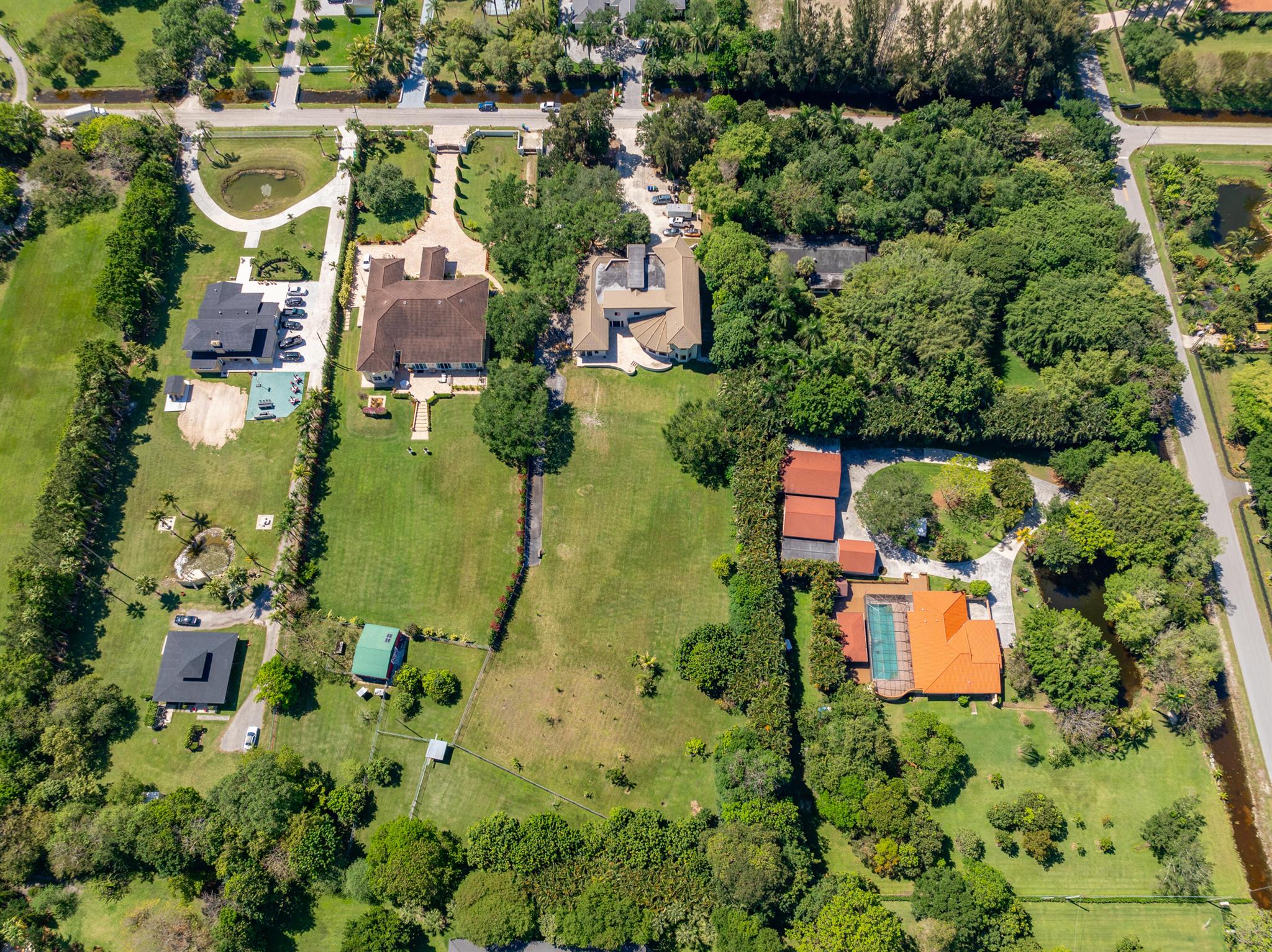 SUNSHINE RANCHES - Residential