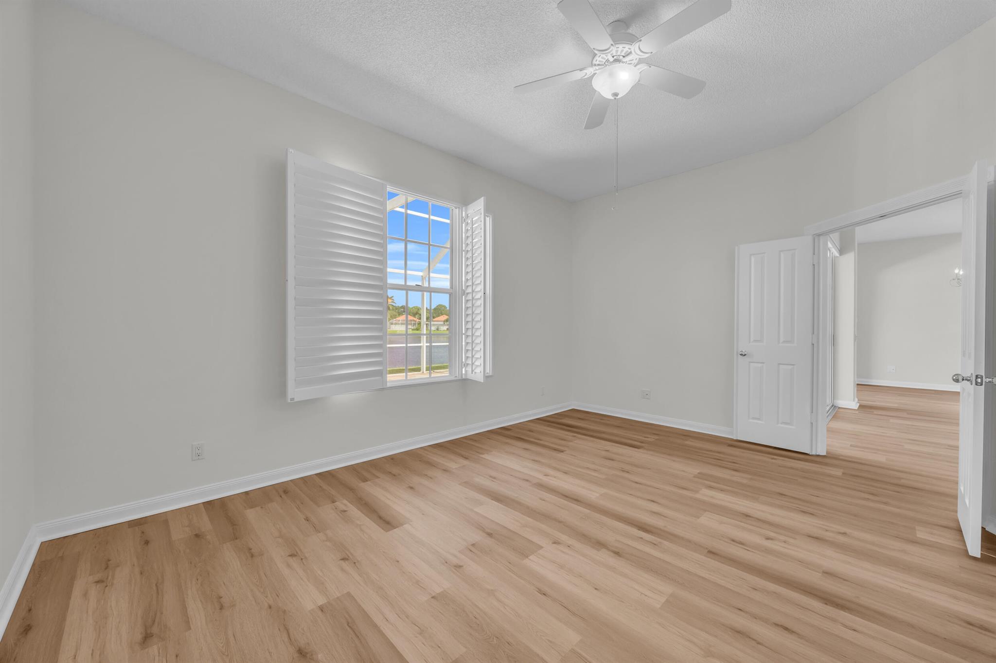 OAKS EAST 3 - Residential