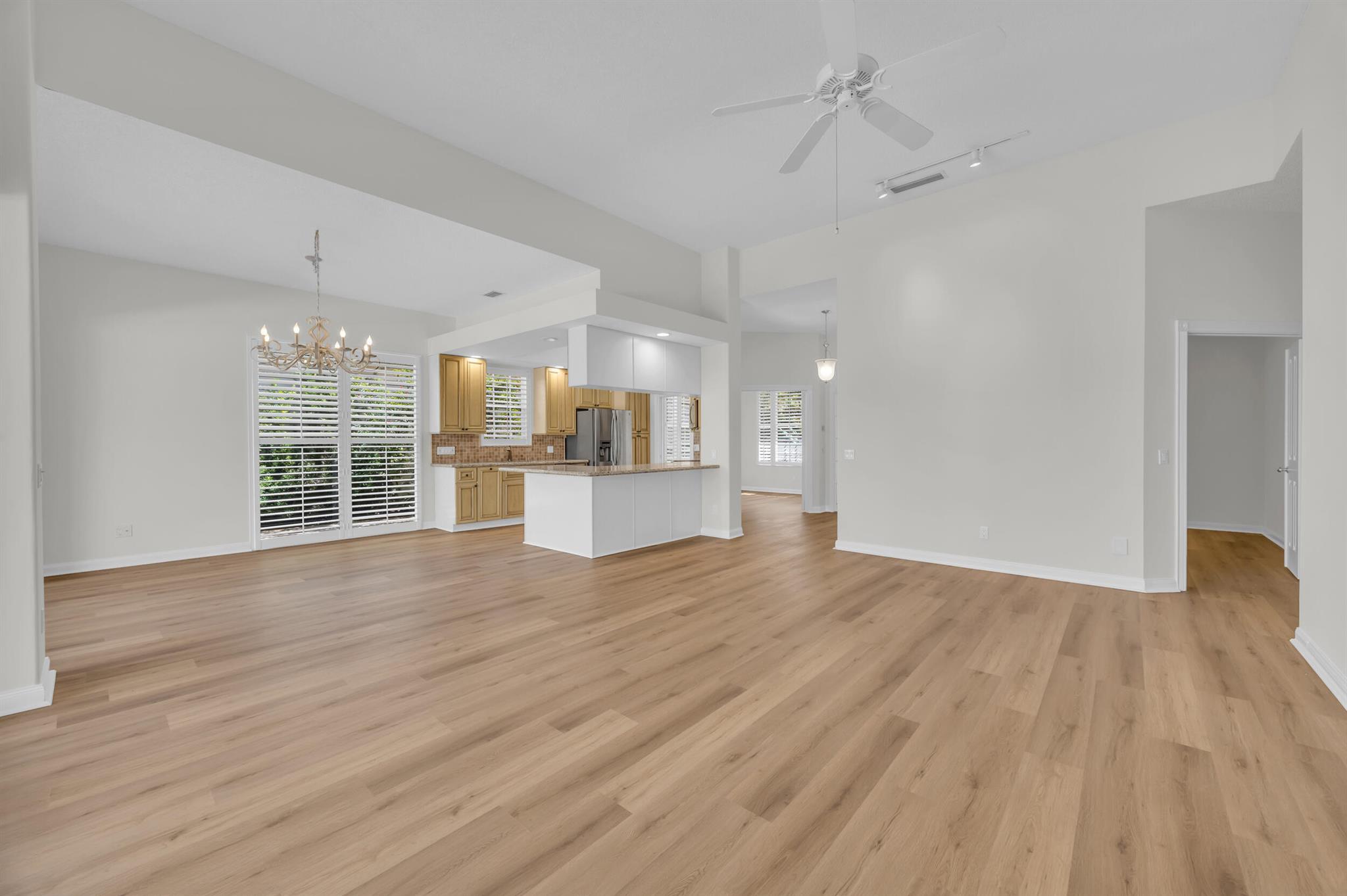 OAKS EAST 3 - Residential