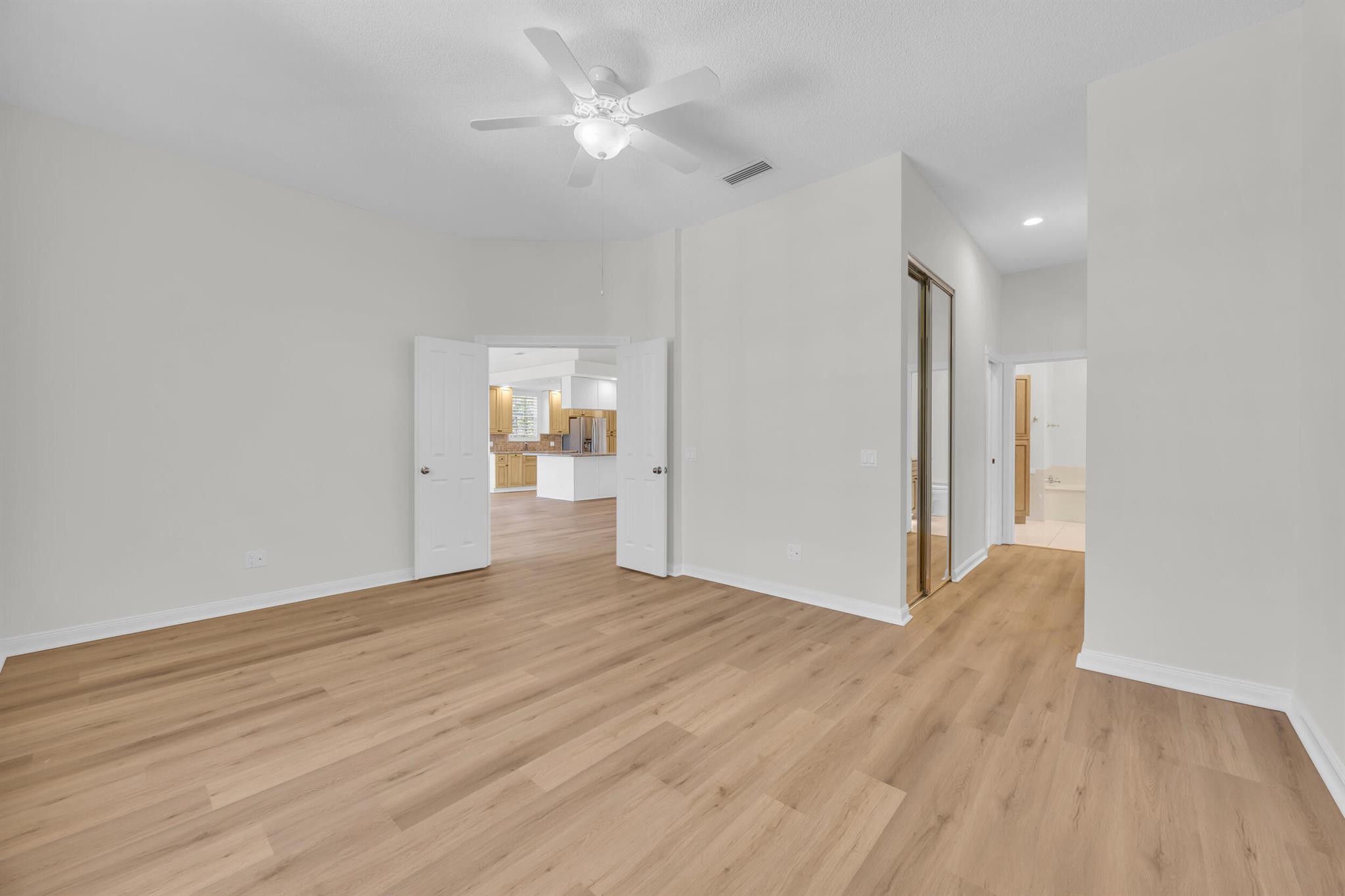 OAKS EAST 3 - Residential