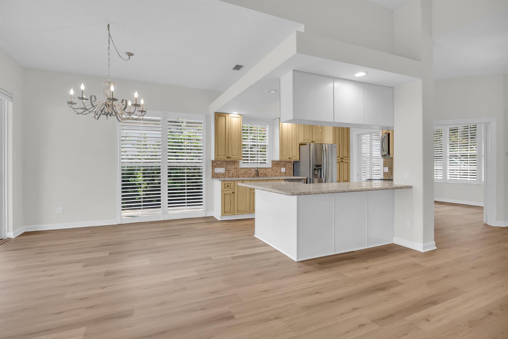 OAKS EAST 3 - Residential