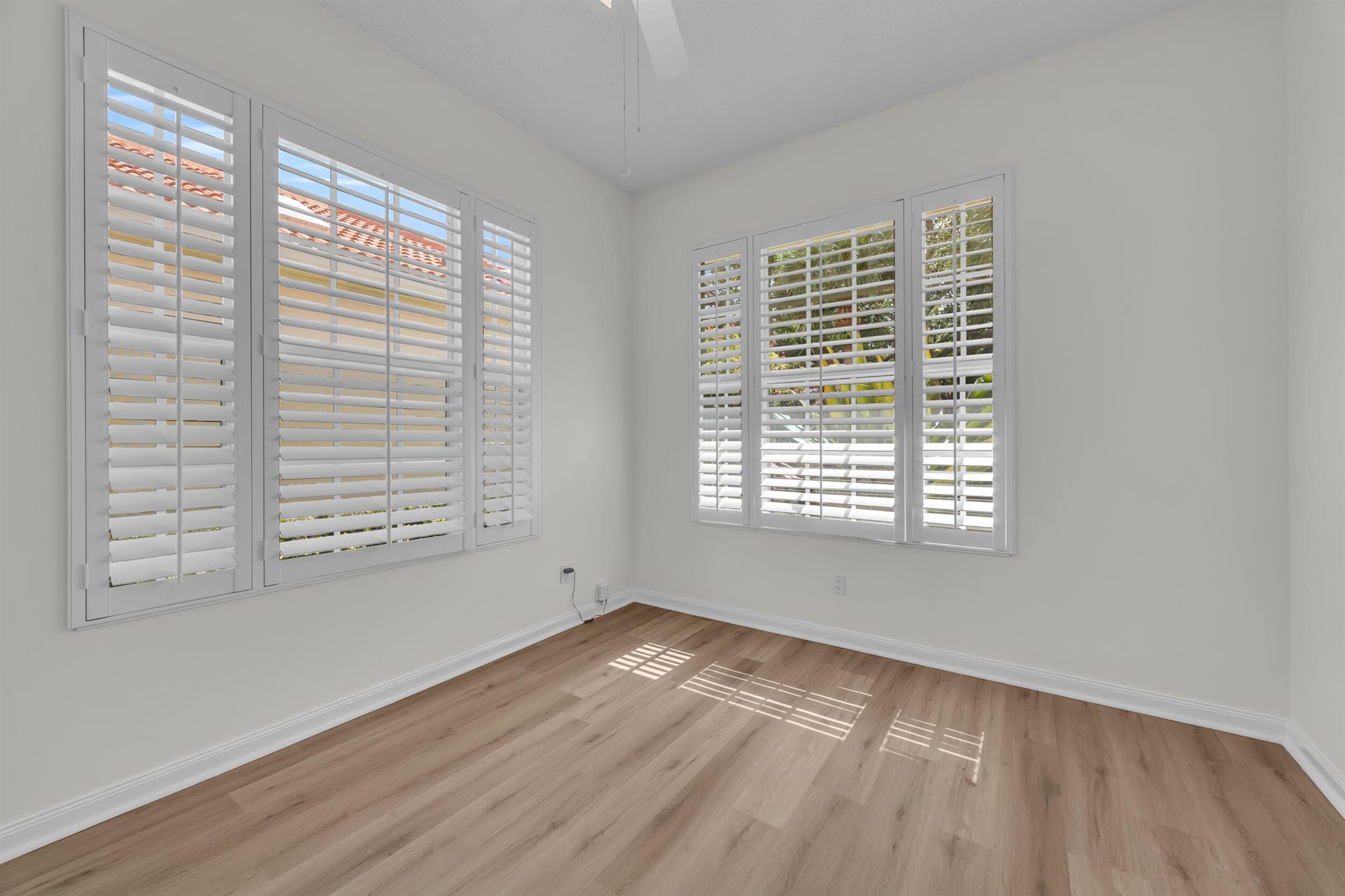 OAKS EAST 3 - Residential