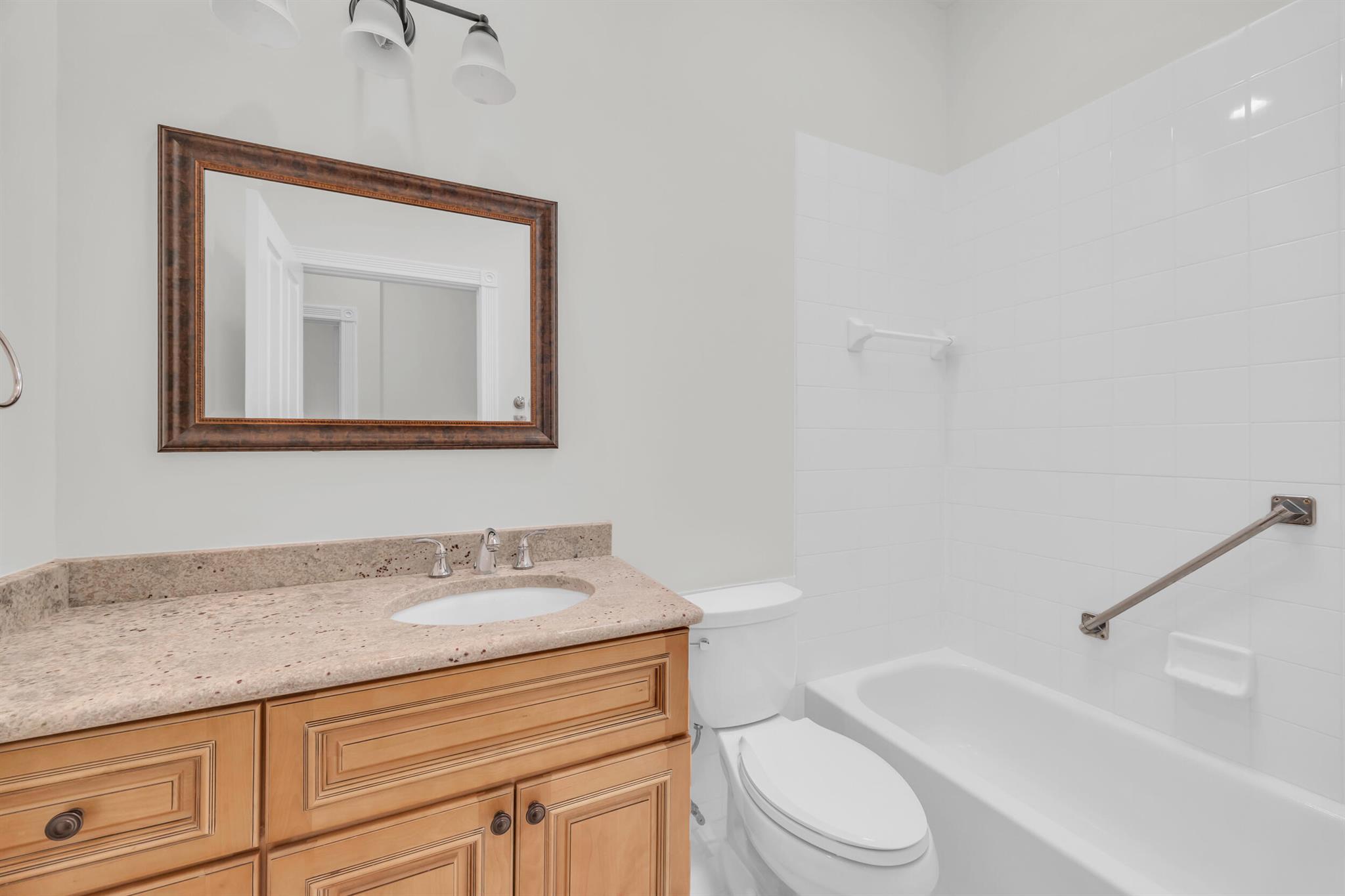 OAKS EAST 3 - Residential