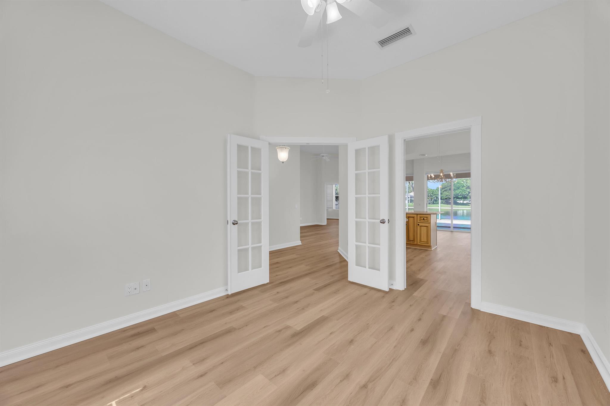 OAKS EAST 3 - Residential