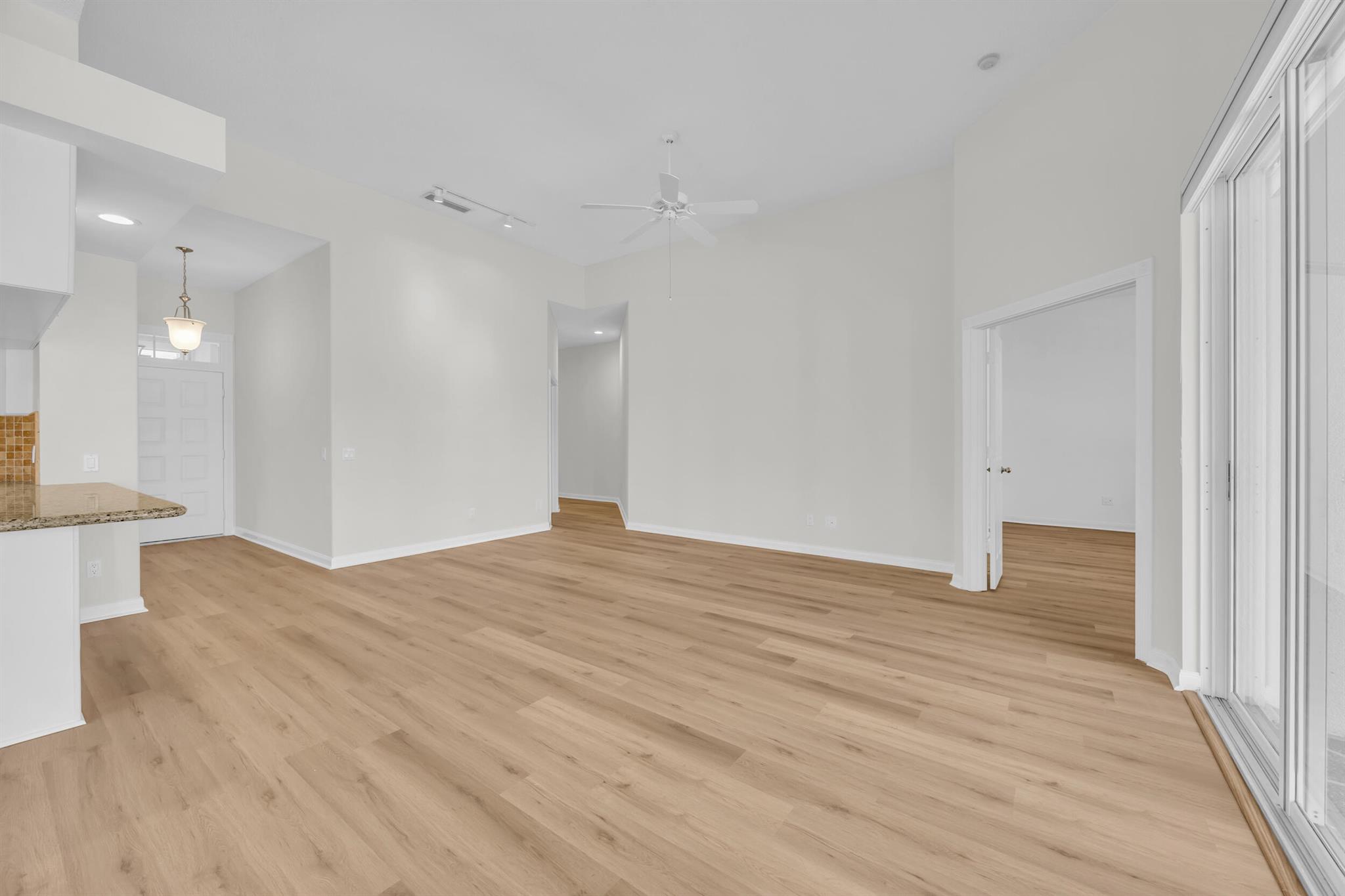 OAKS EAST 3 - Residential