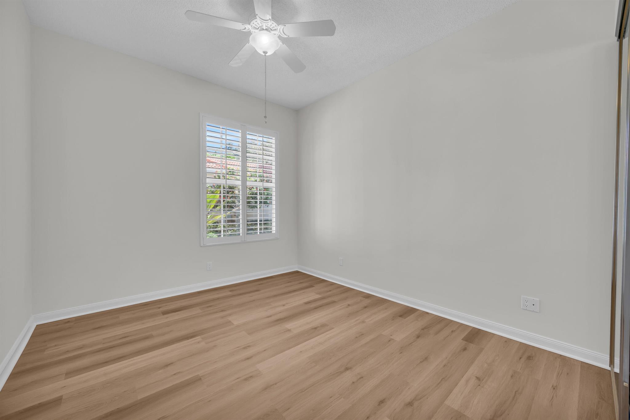 OAKS EAST 3 - Residential