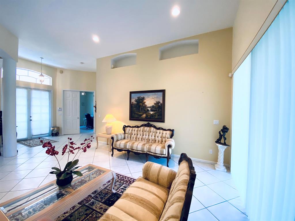 LOXAHATCHEE - Residential