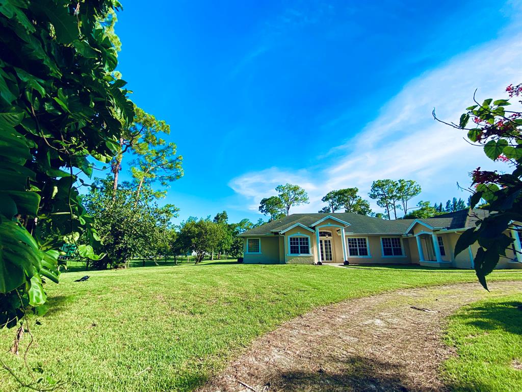 LOXAHATCHEE - Residential