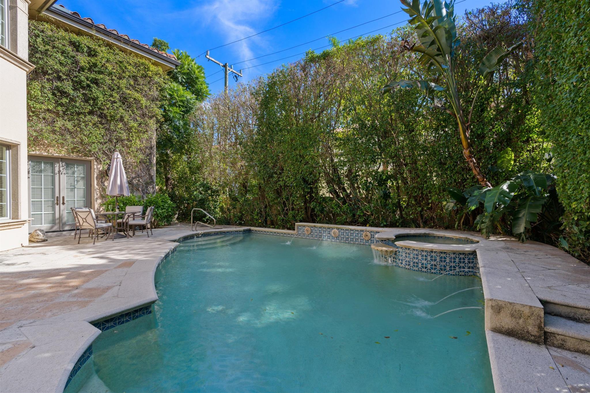 ROYAL PARK - Residential