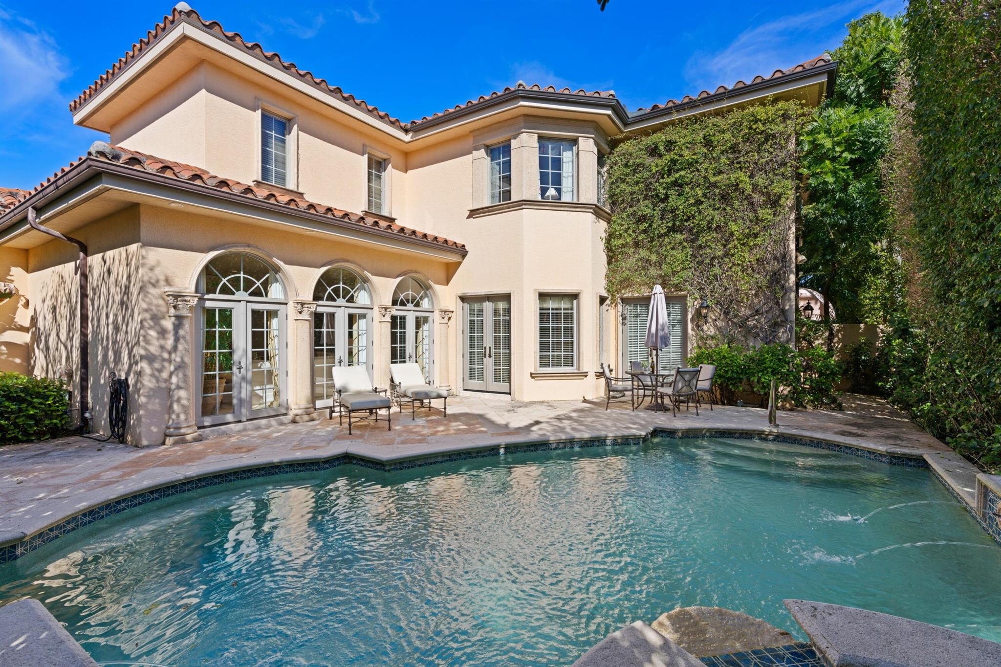 ROYAL PARK - Residential