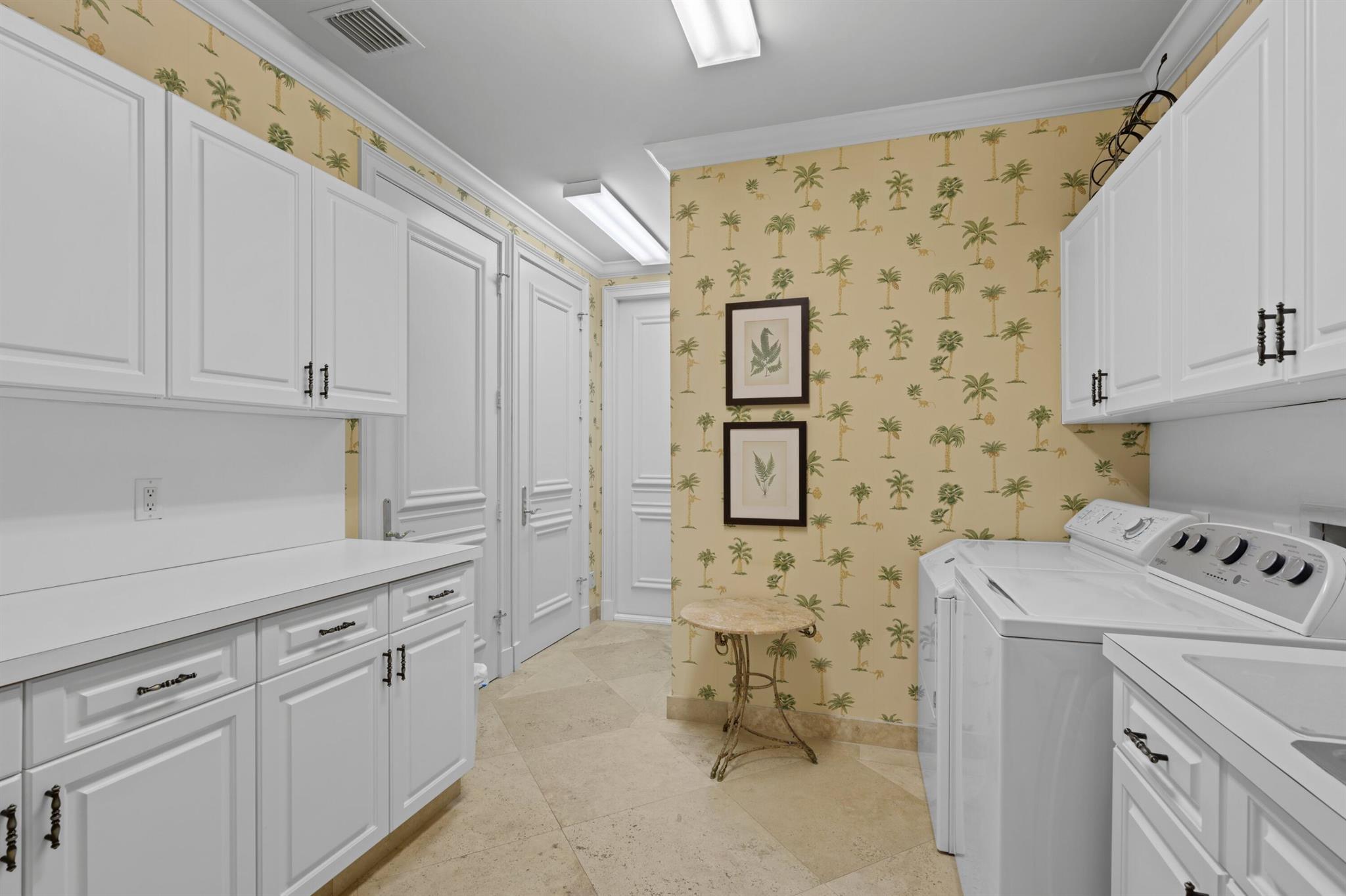 ROYAL PARK - Residential