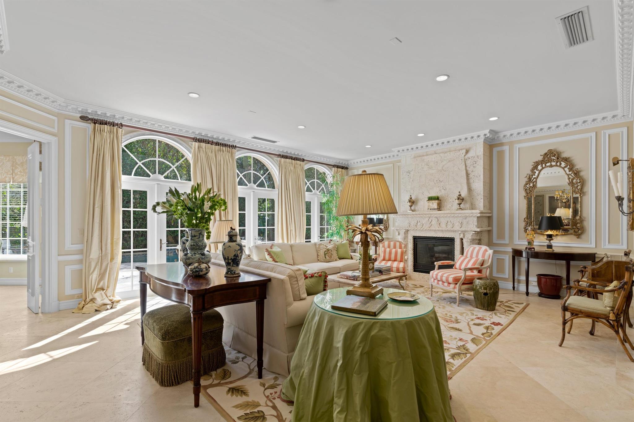 ROYAL PARK - Residential