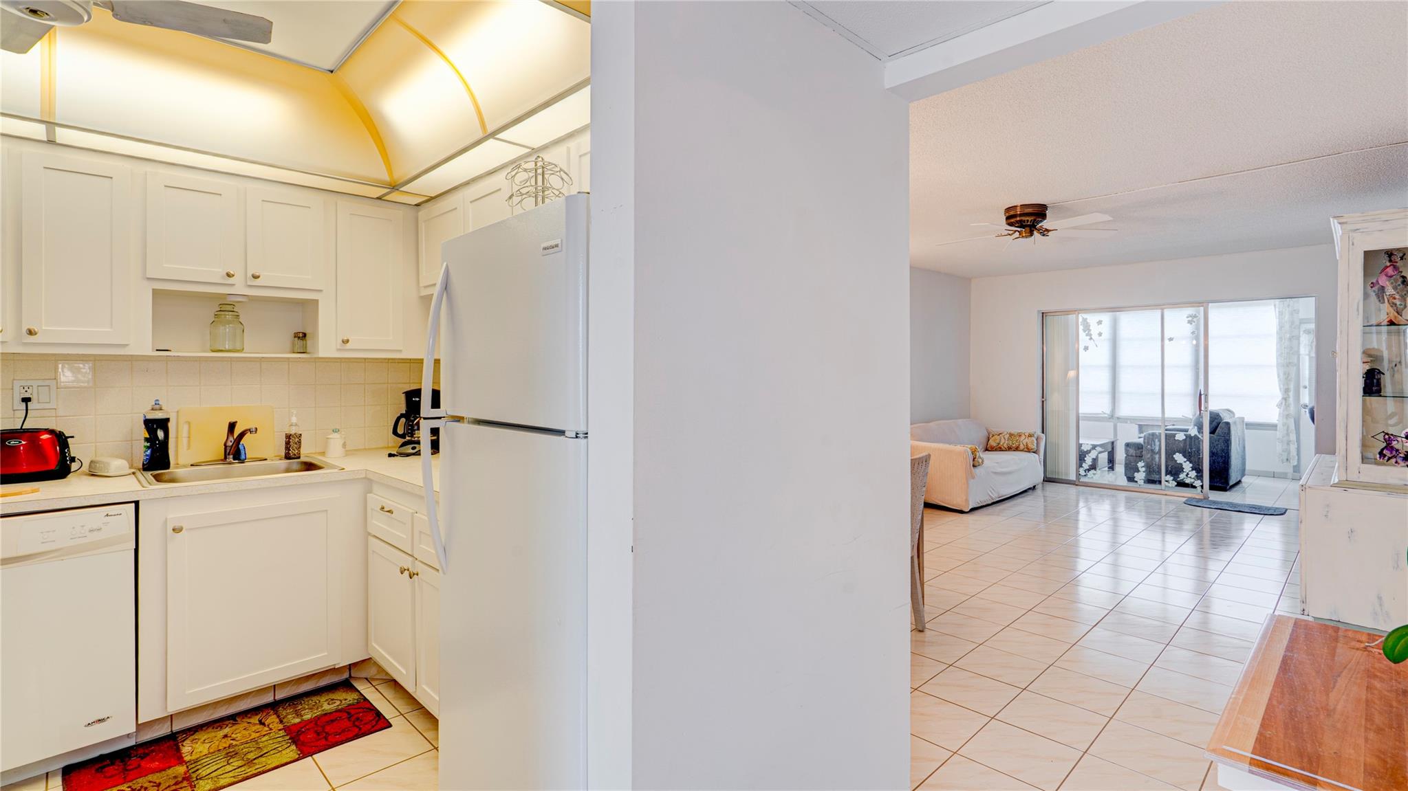 Oriole Golf & Tennis Club - Residential Lease