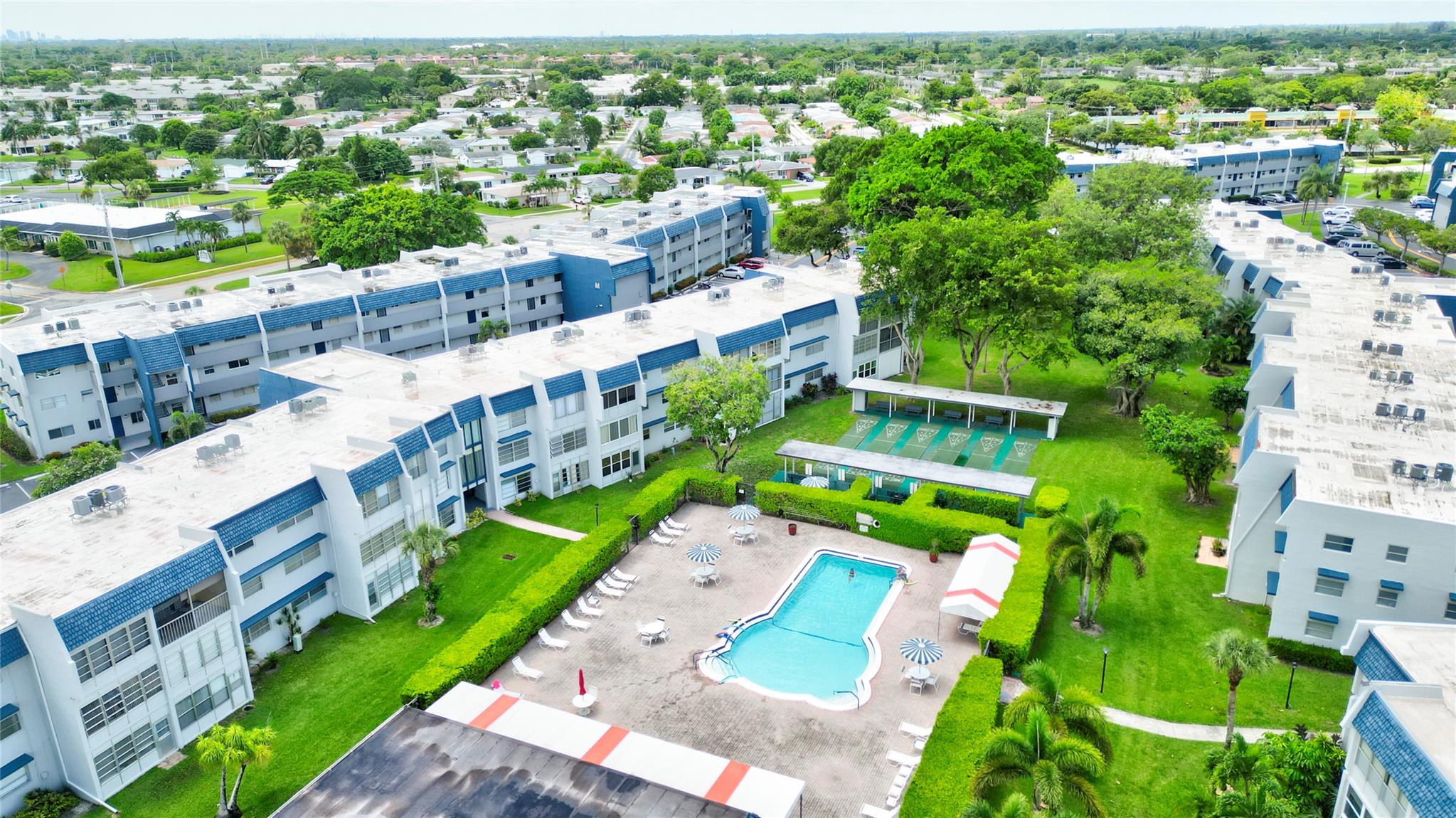 Oriole Golf & Tennis Club - Residential Lease