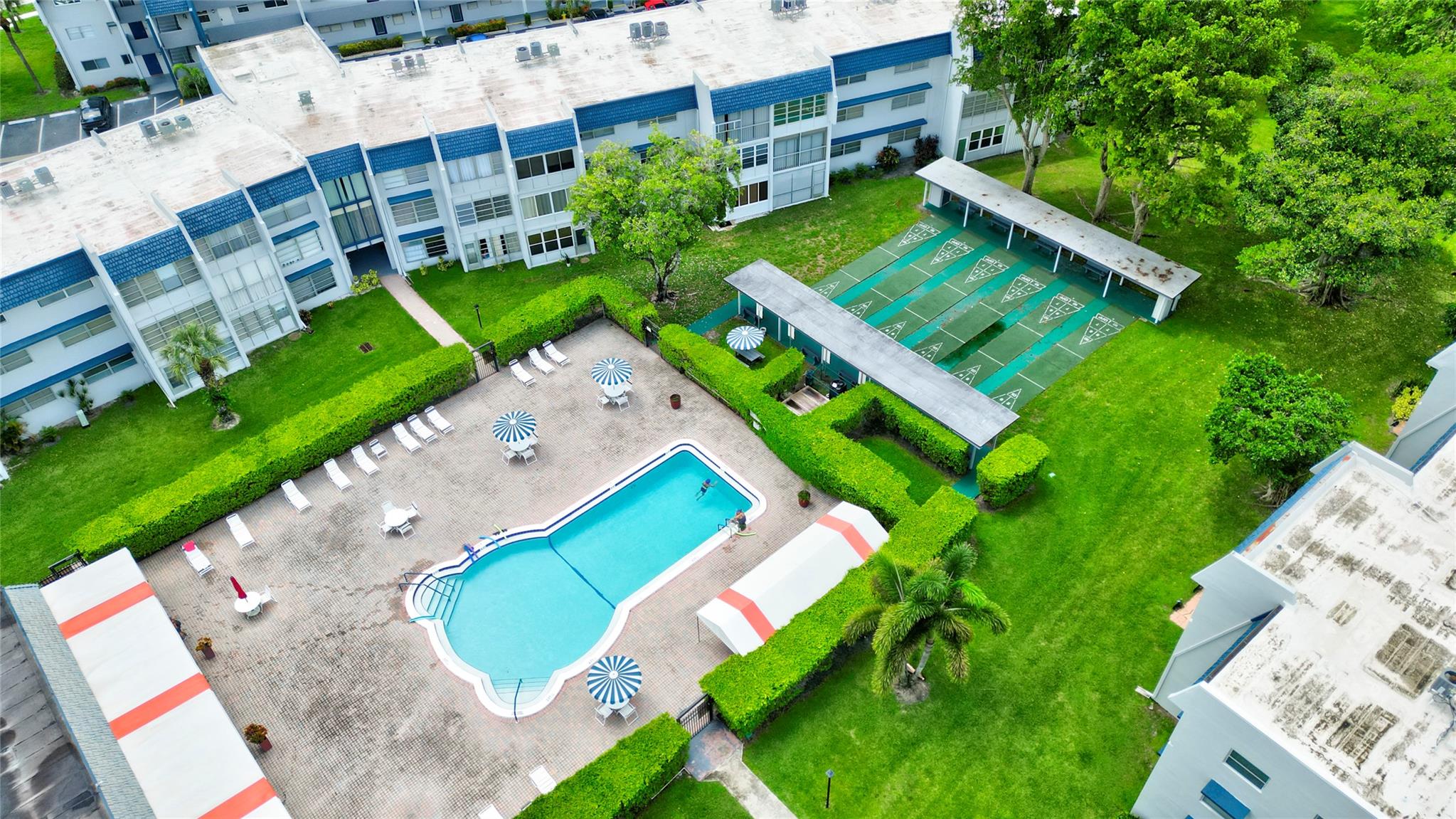 Oriole Golf & Tennis Club - Residential Lease