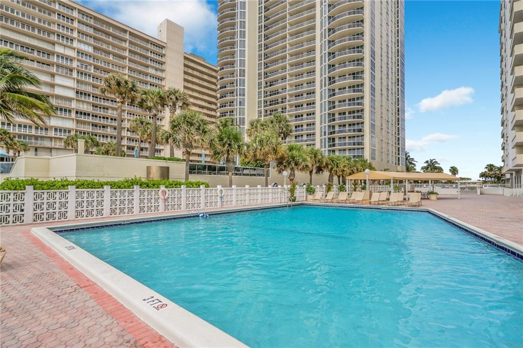 GALT TOWERS - Residential