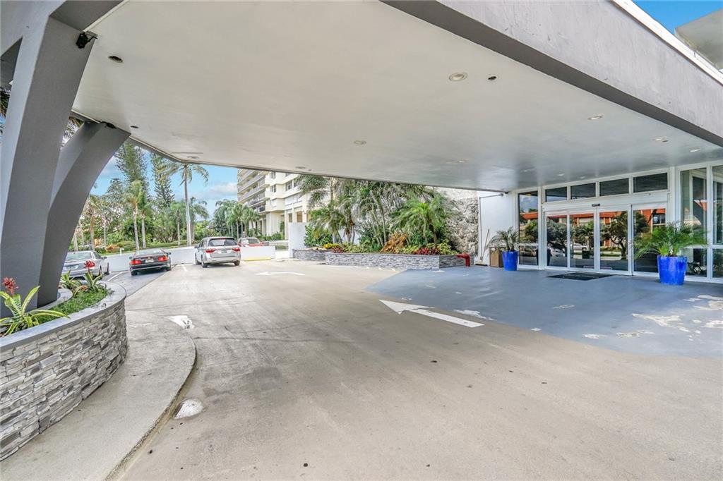 GALT TOWERS - Residential