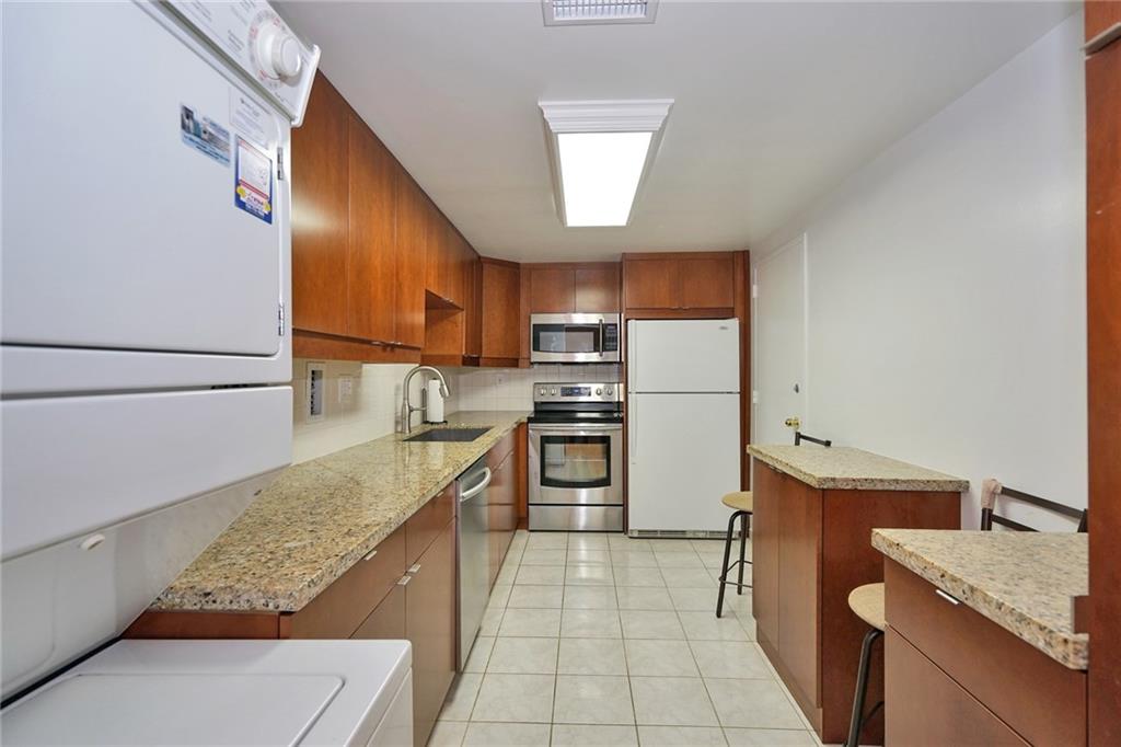 GALT TOWERS - Residential