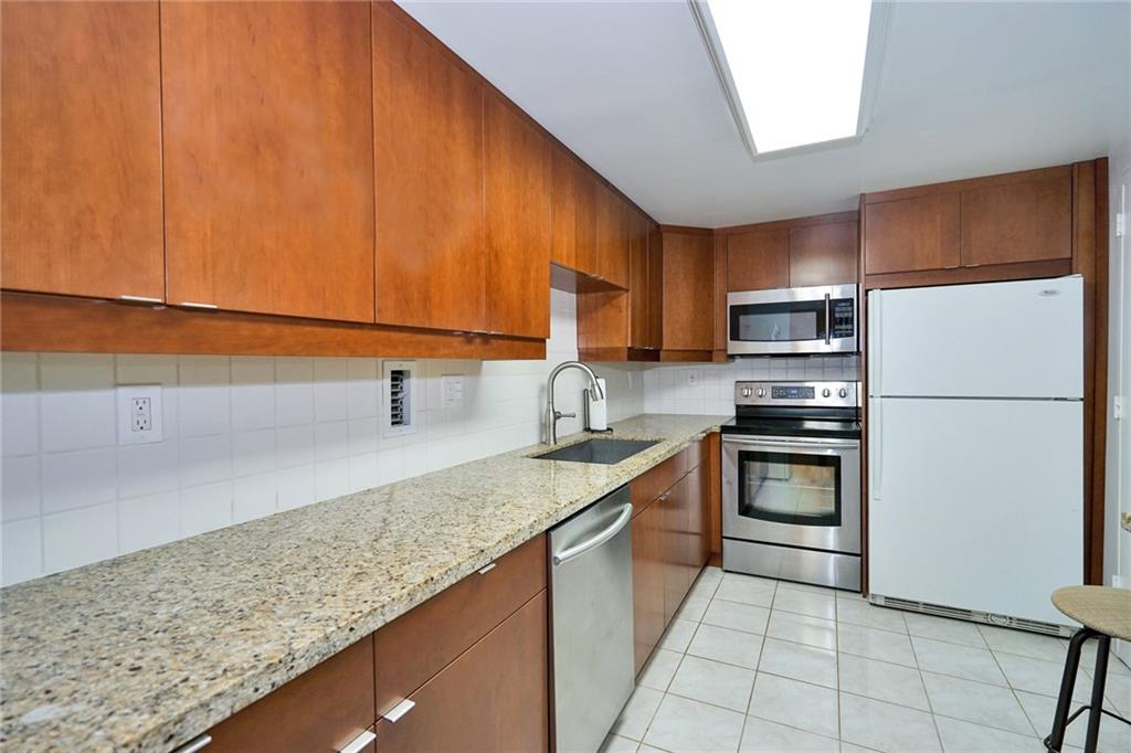 GALT TOWERS - Residential