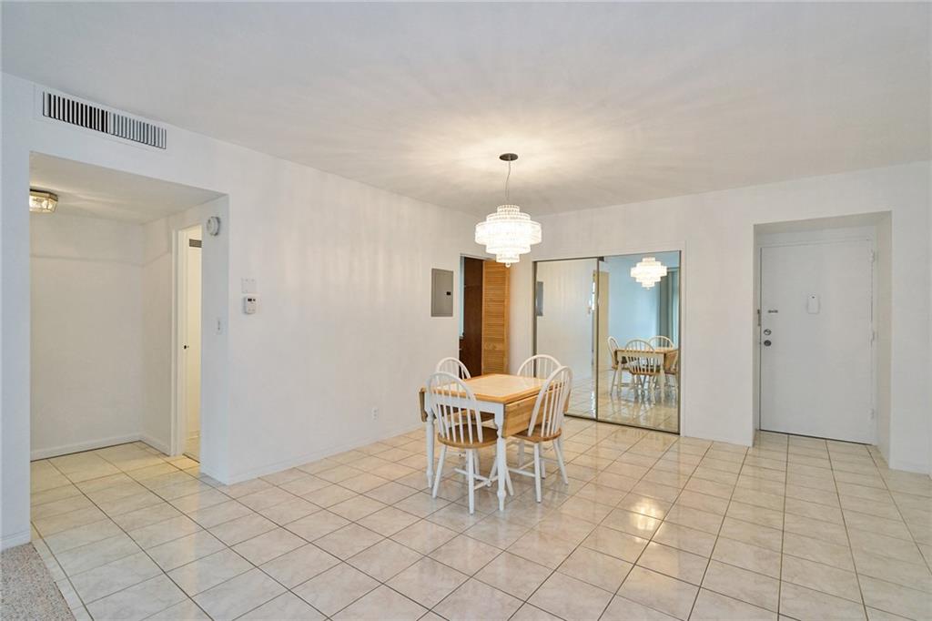 GALT TOWERS - Residential