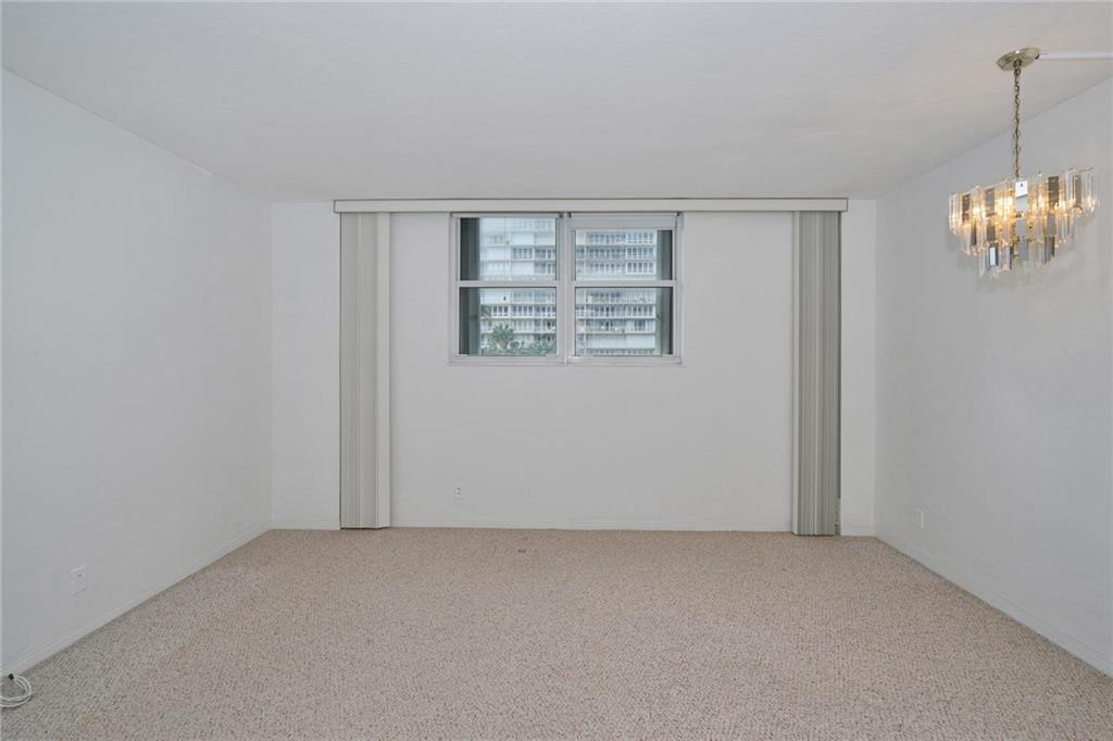 GALT TOWERS - Residential