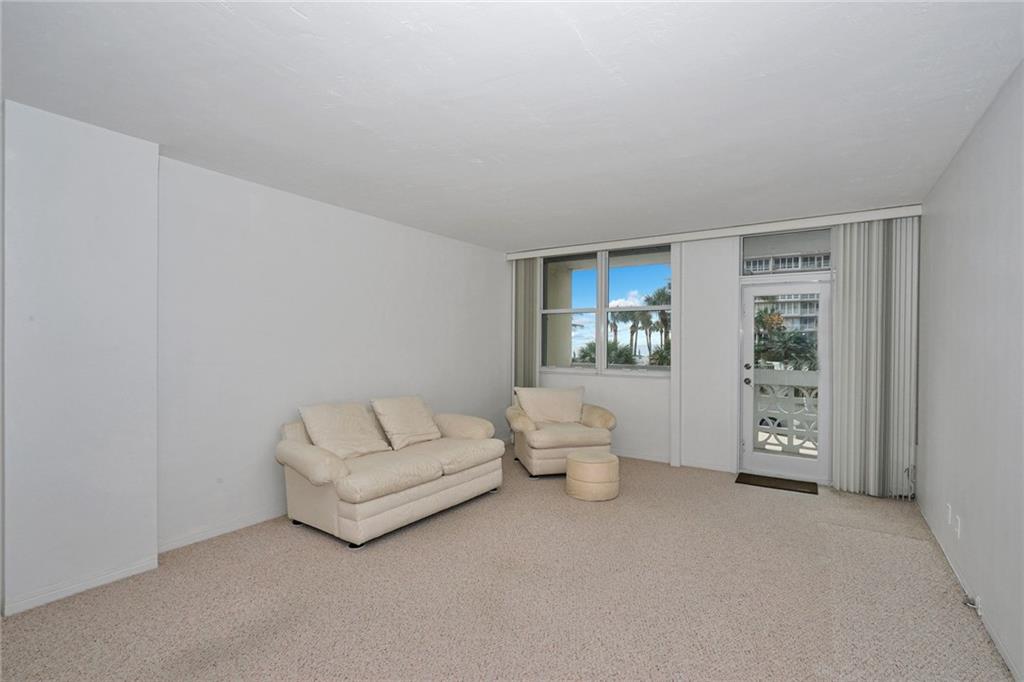 GALT TOWERS - Residential