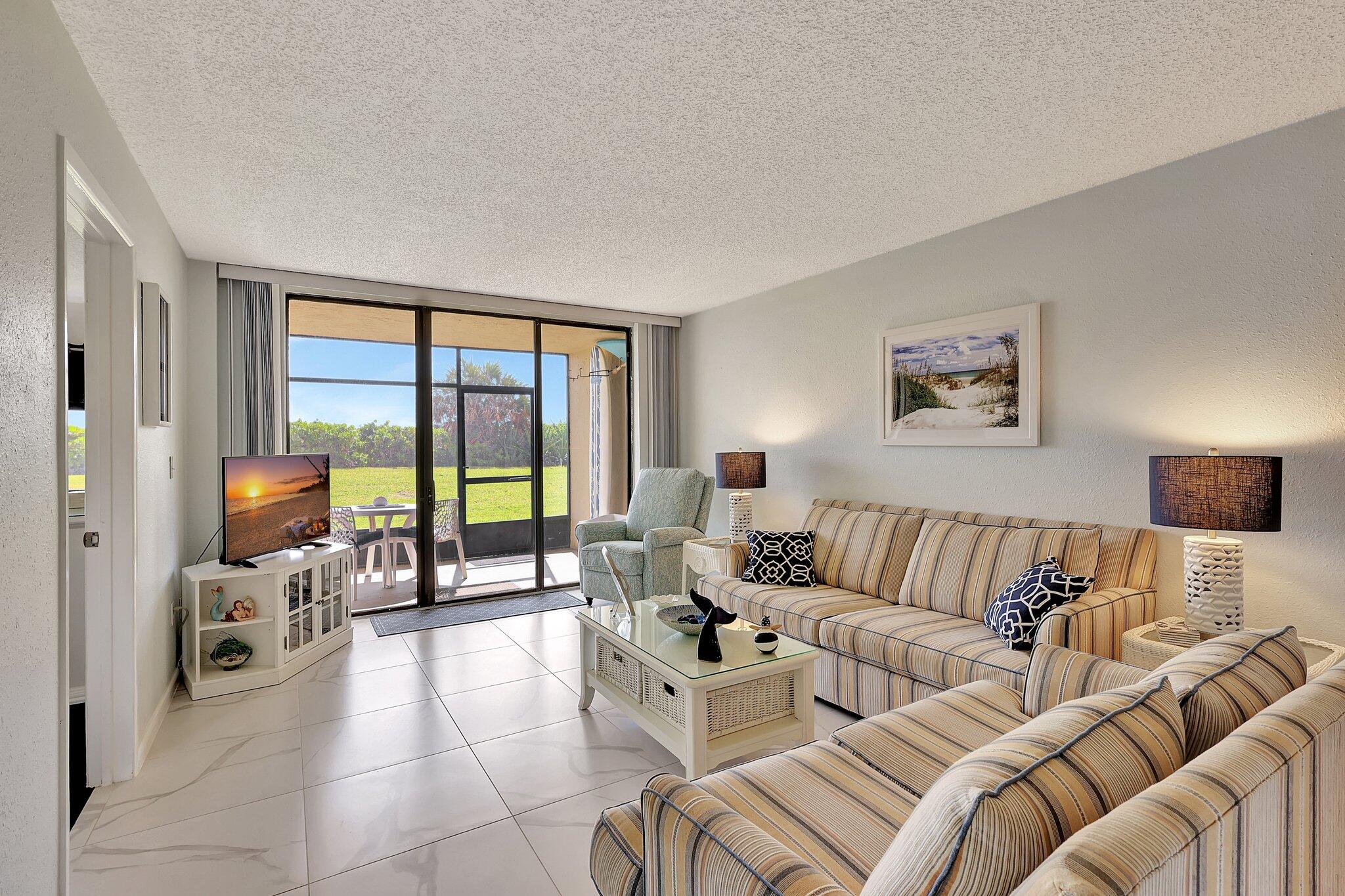OCEAN HARBOUR SOUTH CONDOMINIUM - Residential