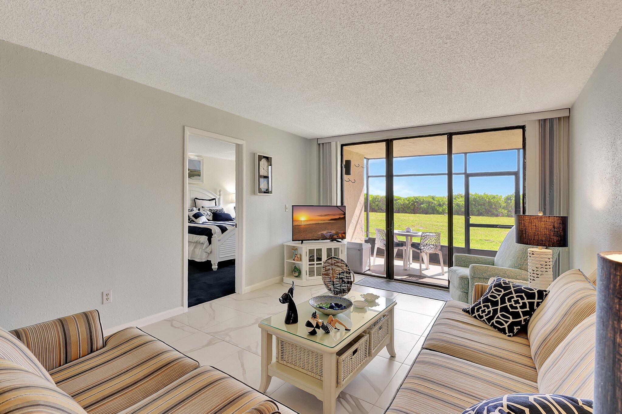 OCEAN HARBOUR SOUTH CONDOMINIUM - Residential