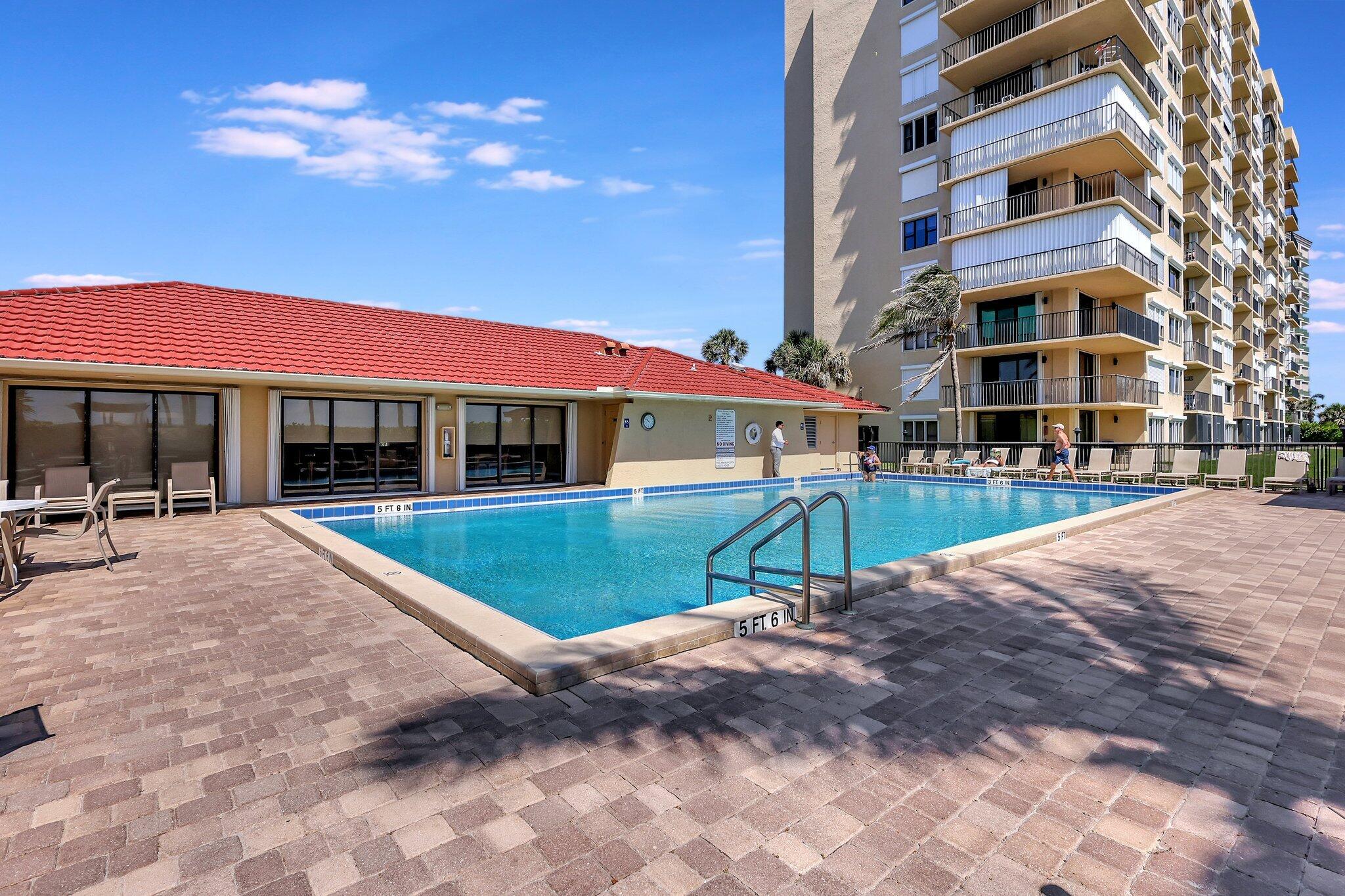 OCEAN HARBOUR SOUTH CONDOMINIUM - Residential