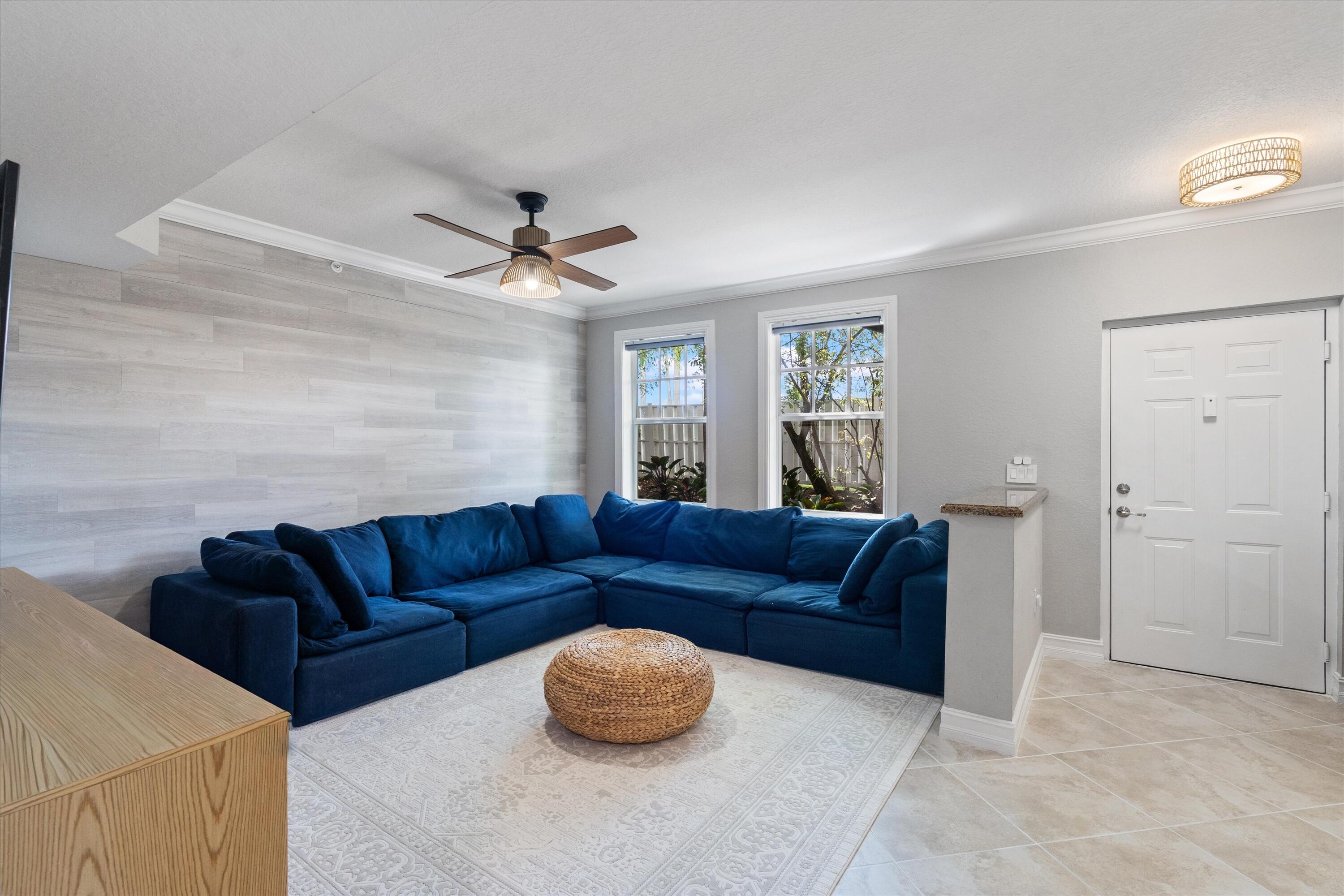 6376 W SAMPLE Road 6376