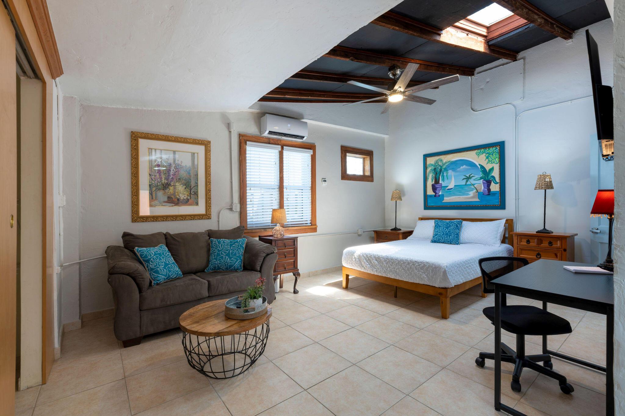 LAKE WORTH BEACH - Residential Lease