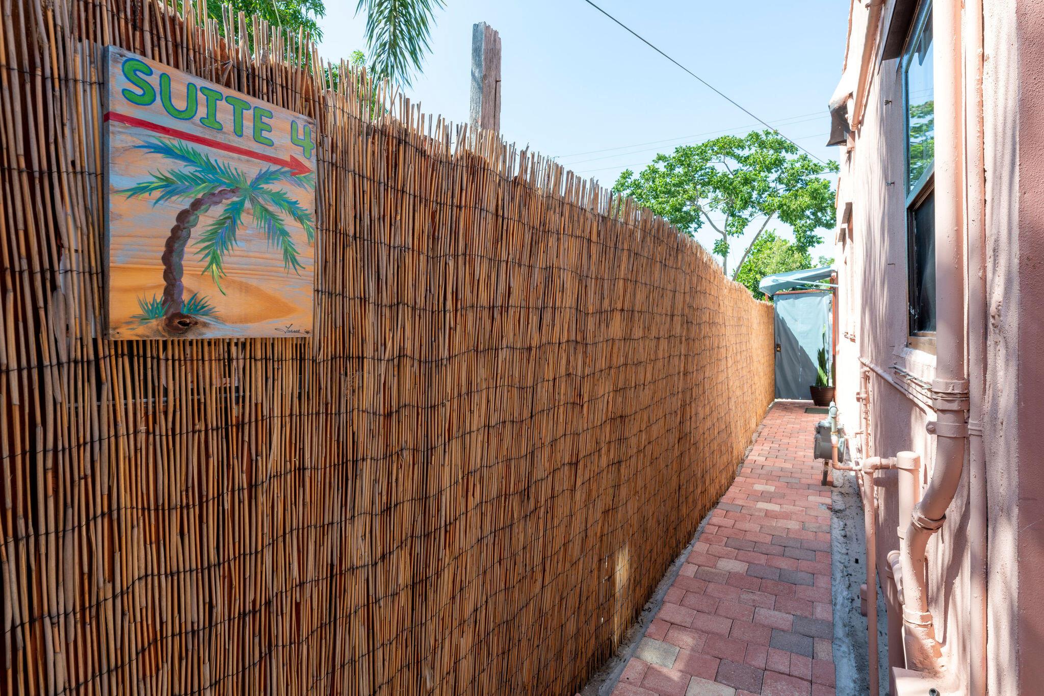 LAKE WORTH BEACH - Residential Lease