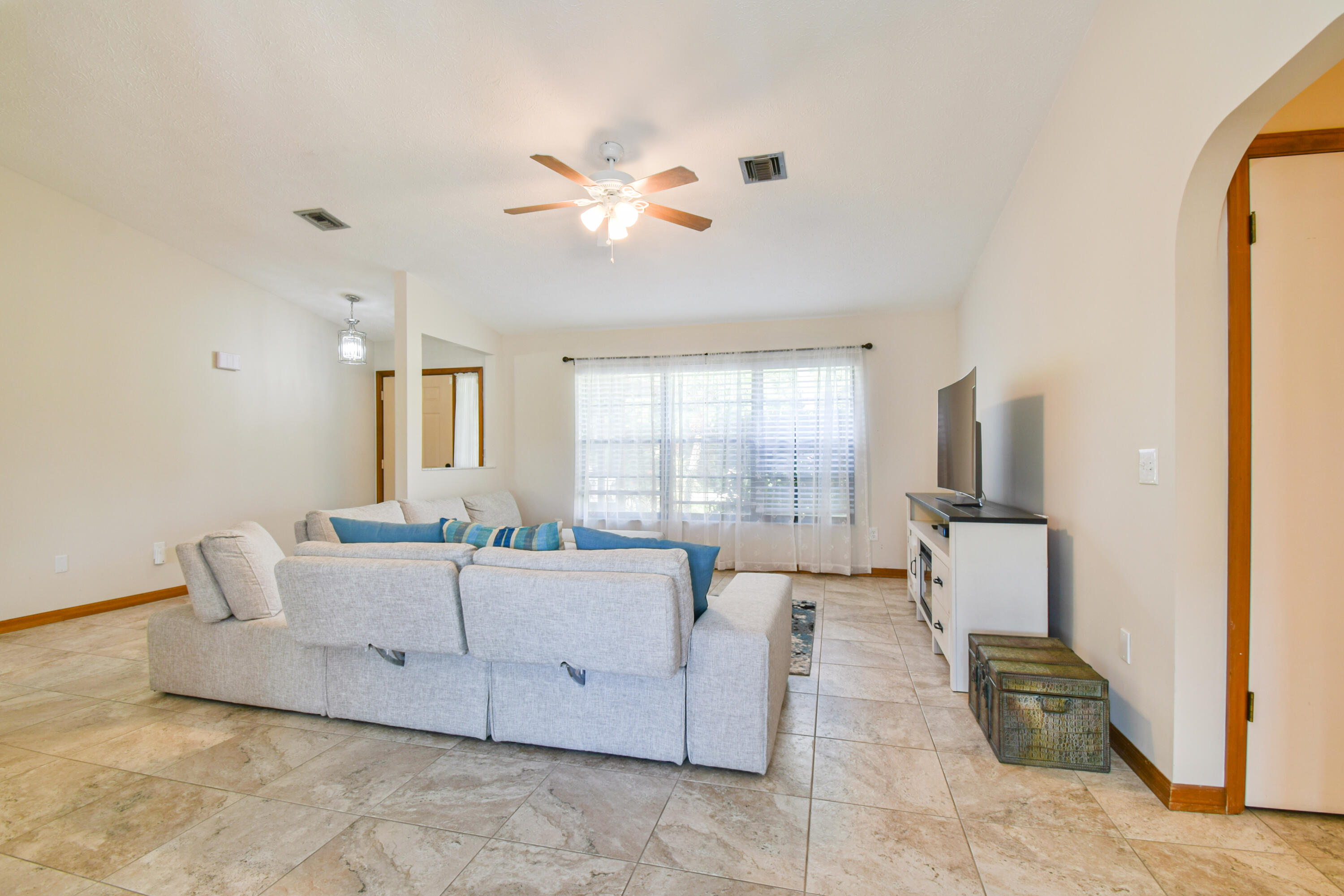 PORT ST LUCIE SECTION 13 - Residential