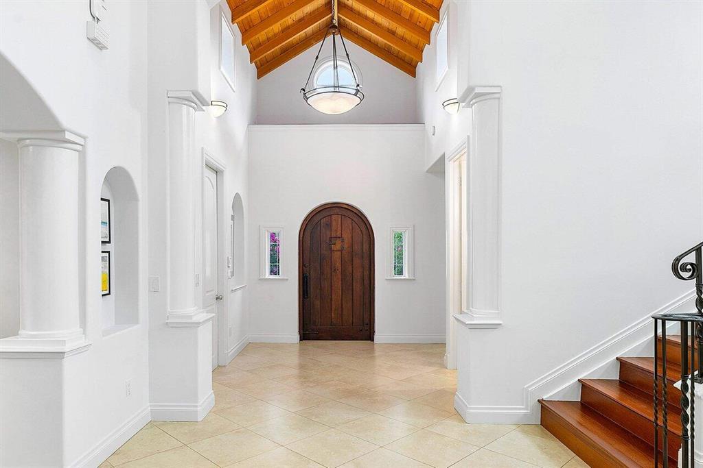 CONFERENCE RIDGE - Residential