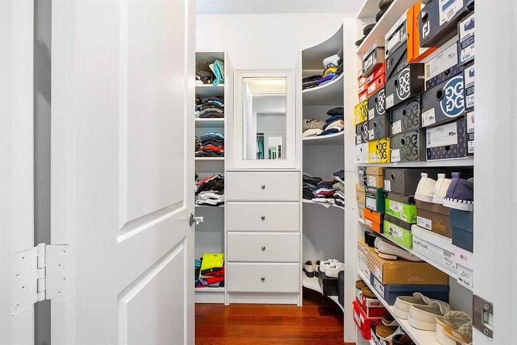 CONFERENCE RIDGE - Residential