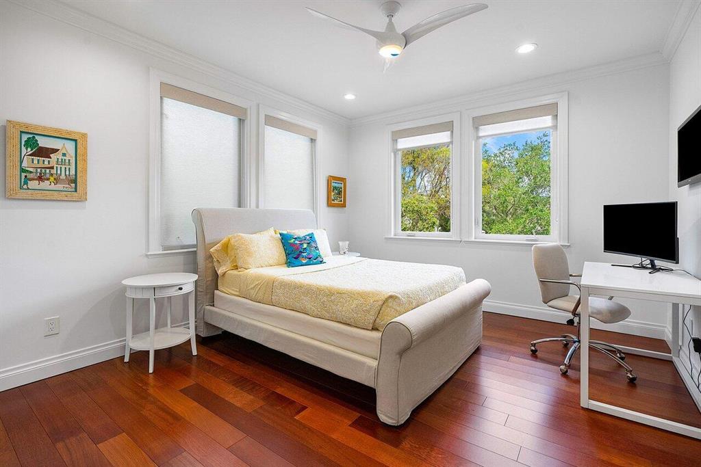 CONFERENCE RIDGE - Residential