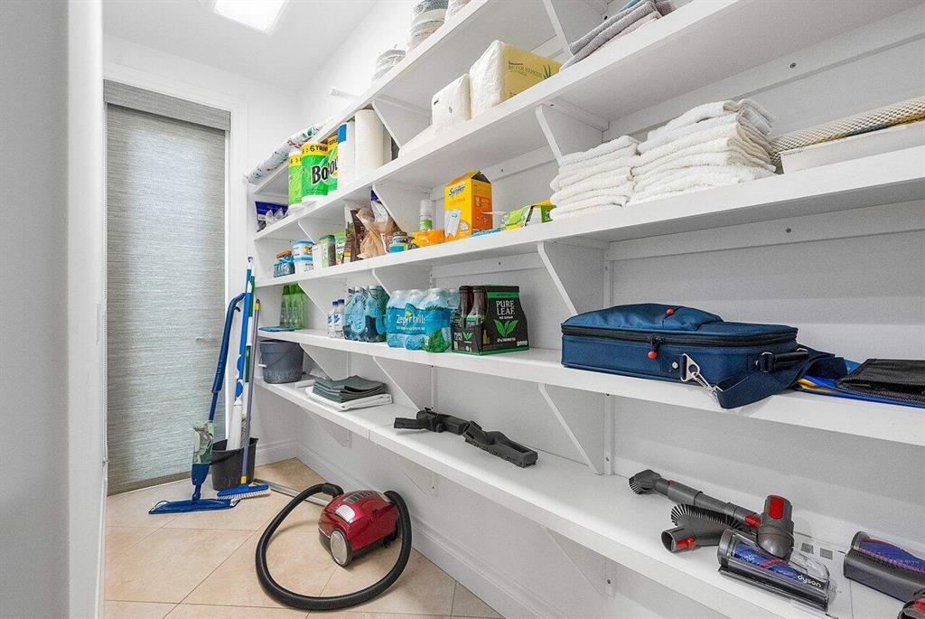 CONFERENCE RIDGE - Residential