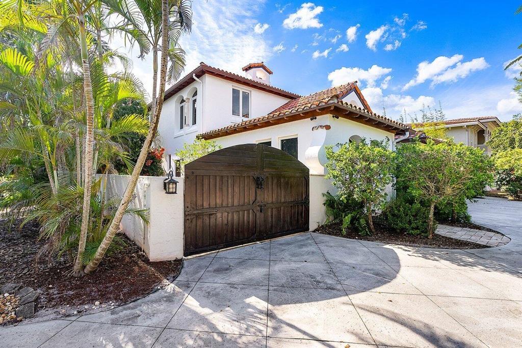 CONFERENCE RIDGE - Residential