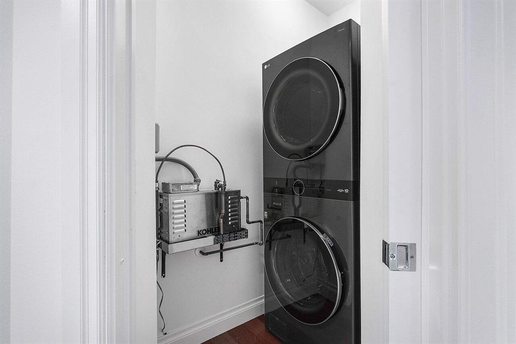 CONFERENCE RIDGE - Residential