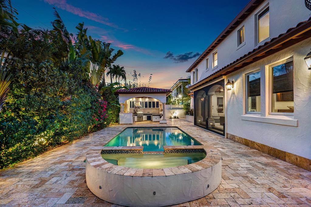 CONFERENCE RIDGE - Residential