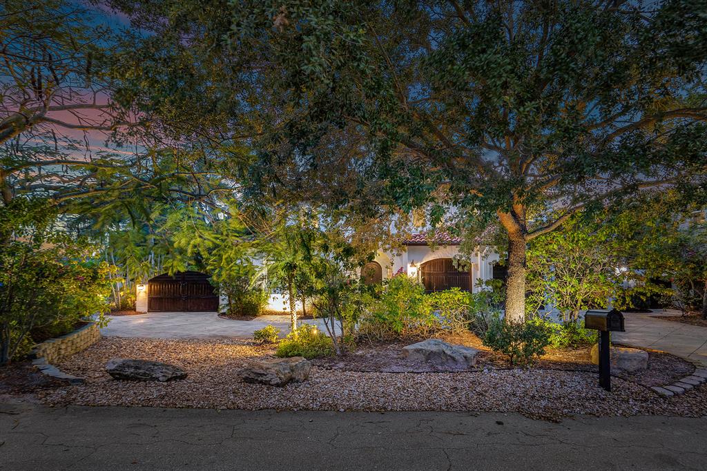 CONFERENCE RIDGE - Residential